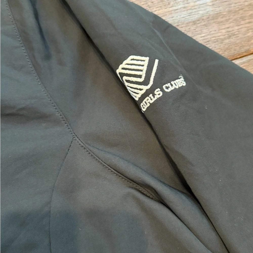 Nike Black Half-Zip Windbreaker Jacket Size M Lightweight Athletic Pullover